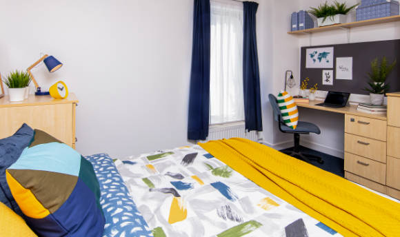 A clean, tidy double room on the 33Ƶ campus